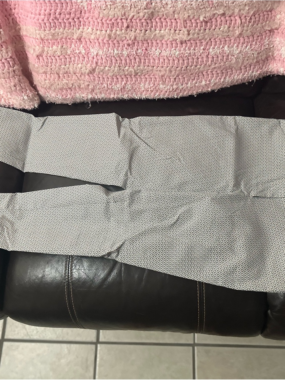 Ricki's Light Gray Geometric Tote Interior